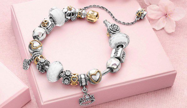 Pandora браслет (charm bracelet)
